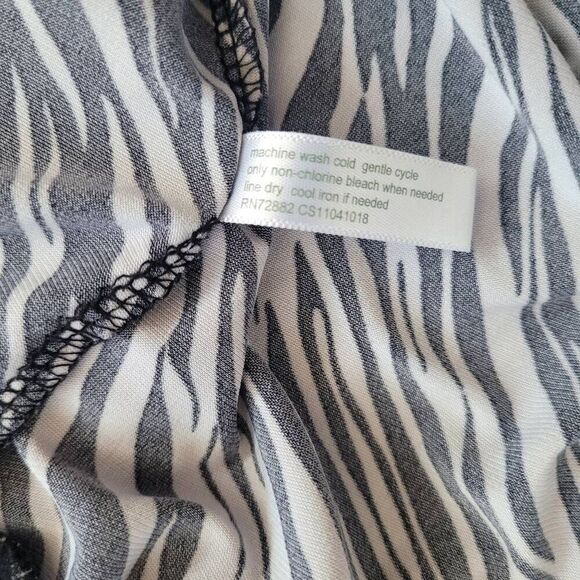 Y2K zebra print sleeveless shift dress scoop‎ neck knee length maximalist - Picture 9 of 9